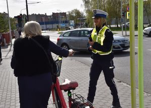 policjantka i rowerzystka